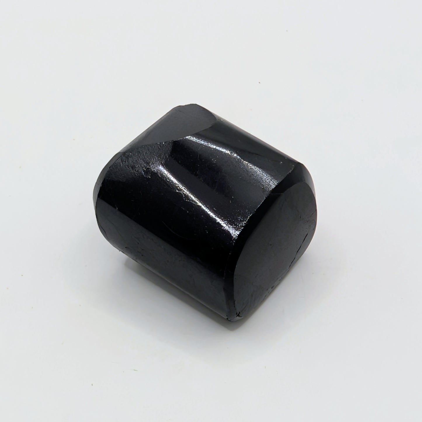 Black Tourmaline Tumbled Stone - 20-30mm