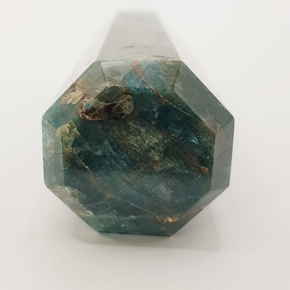 Blauer Apatit Turm - 8 Seiten - FastCrystals