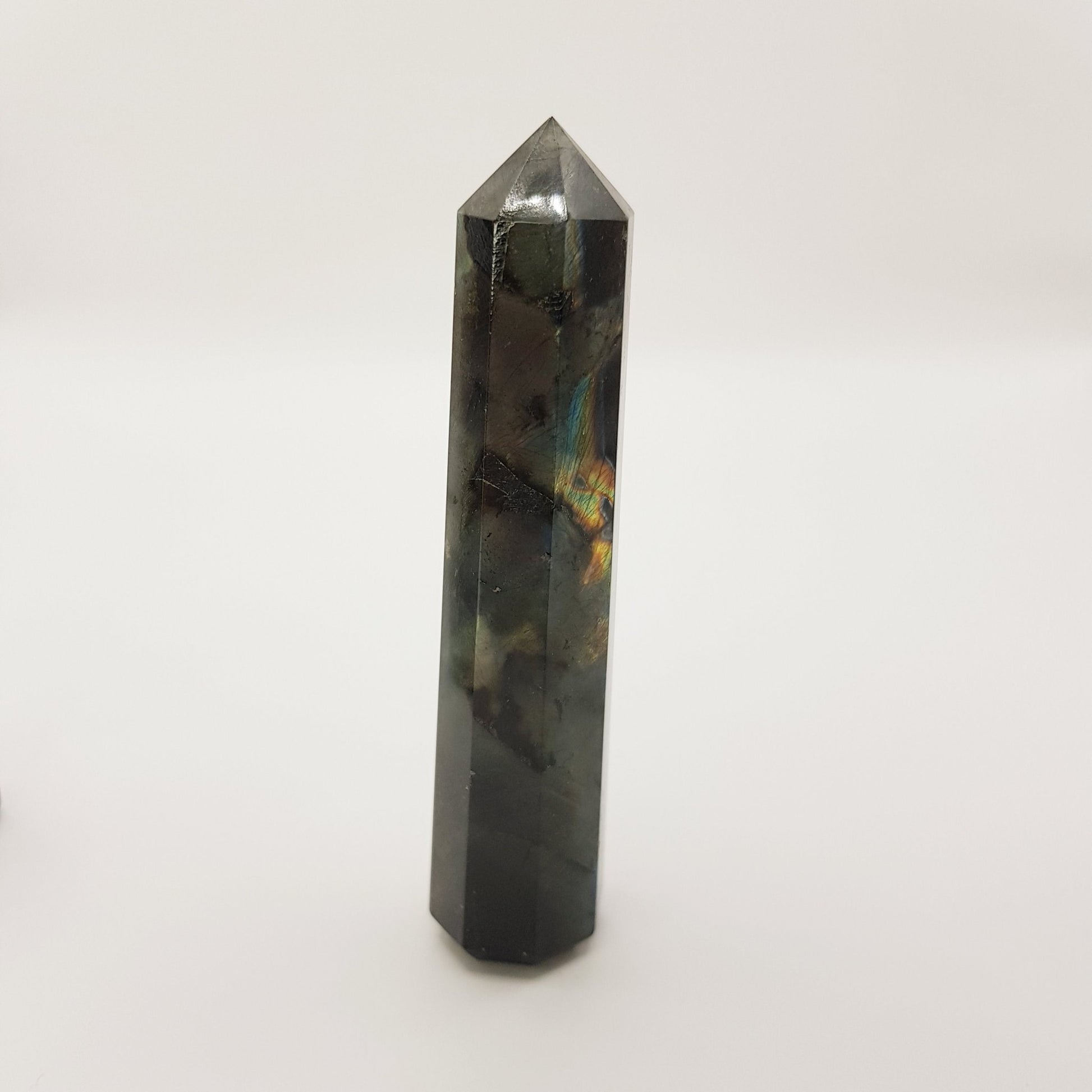 Labradorit Turm - 8 Seiten - FastCrystals