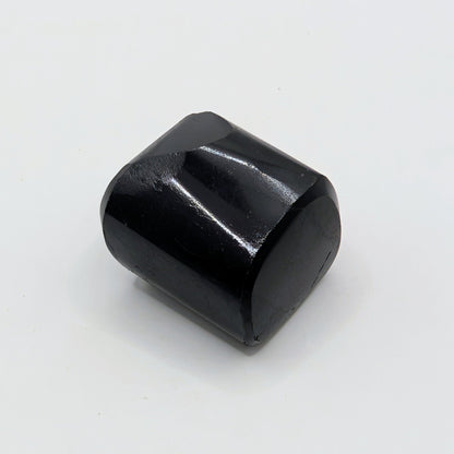 Schwarzer Turmalin Trommelstein - 20-30mm - FastCrystals